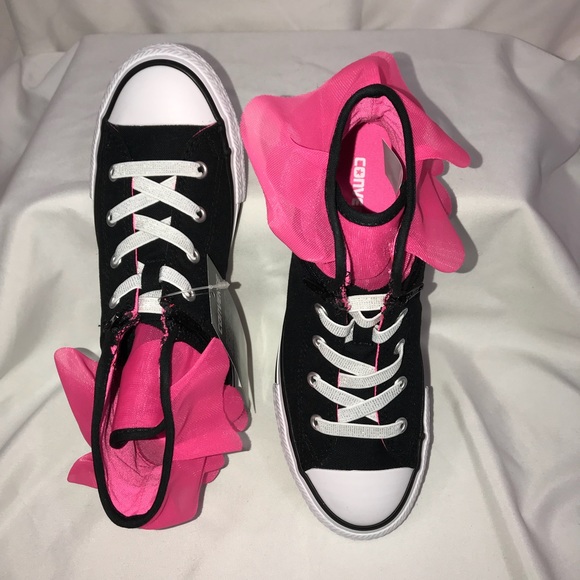 SOLD!!!!! CONVERSE Block Party Tutu Ankle sneakers - Picture 2 of 8